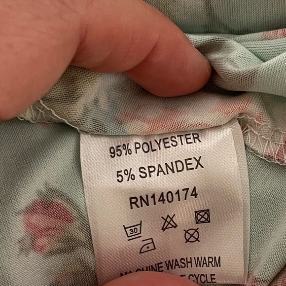 NEW REBORN | LIGHT GREEN FLORAL MIDI DRESS WITH ADJUSTABLE STRAPS | SIZE M - Picture 7 of 8